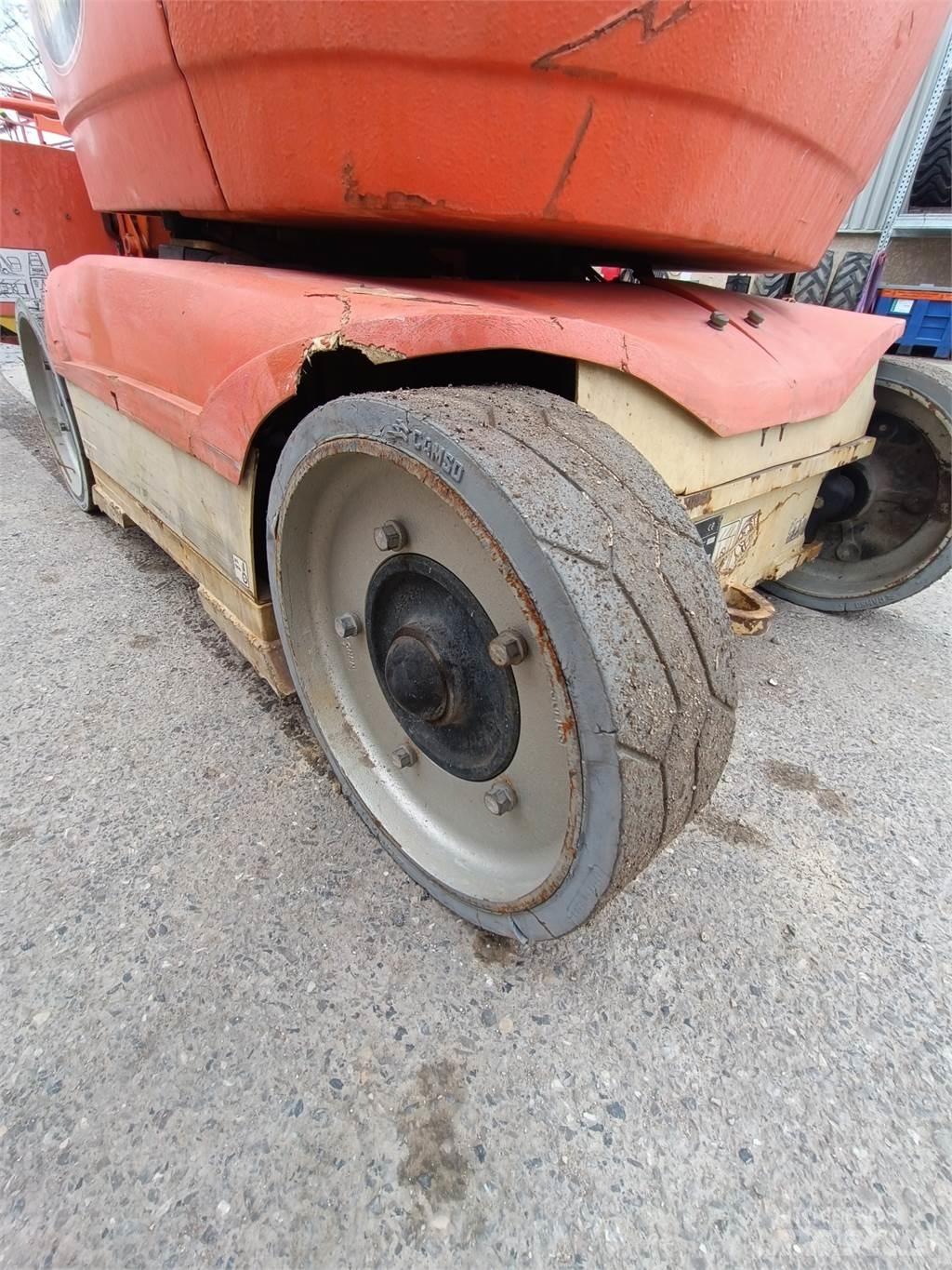 JLG T10E Outros elevadores e plataformas