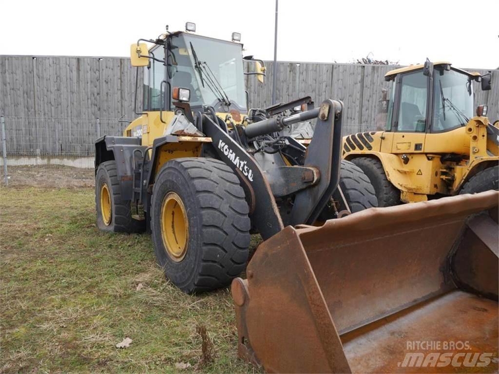 Komatsu WA 200 PZ Carregadeiras de rodas