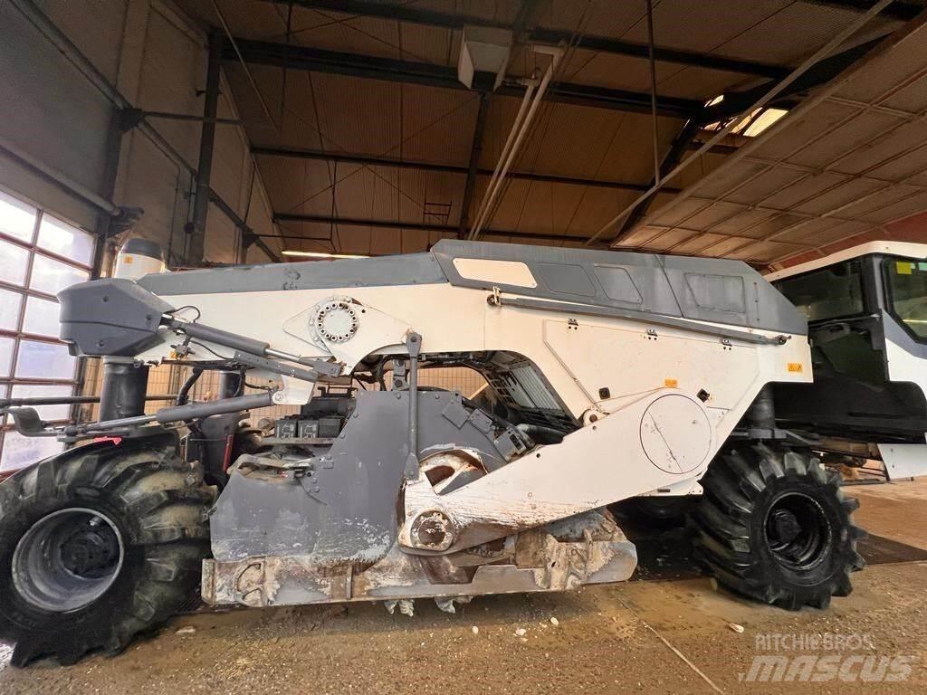 Wirtgen WR240i Outros