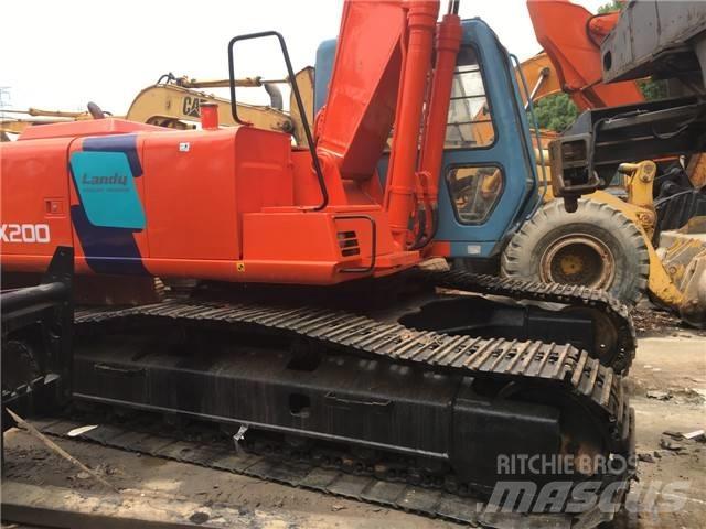 Hitachi EX 200 Escavadeiras de esteiras