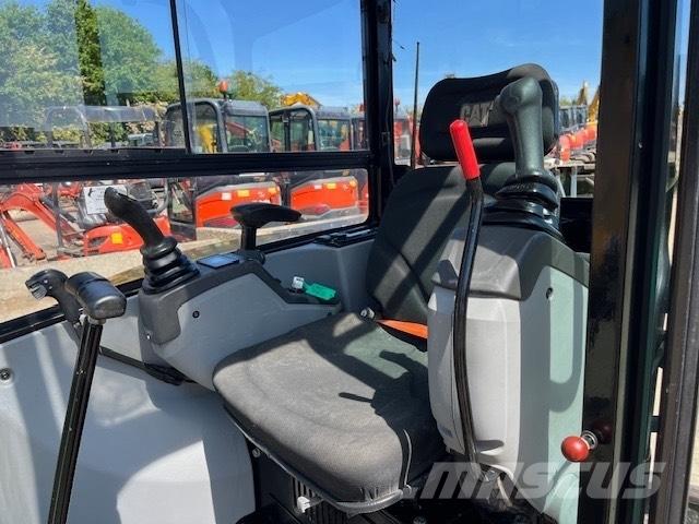 CAT 302.7 D CR Miniescavadeiras