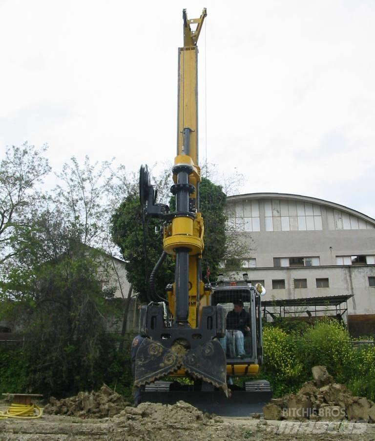 Tescar CF3 DW Bate-estacas vibratório