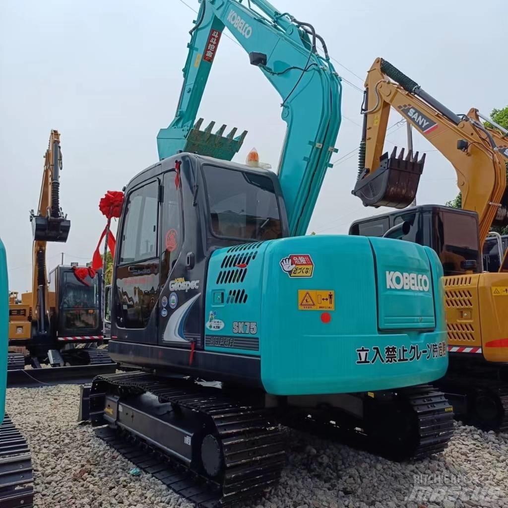 Kobelco SK 75 Escavadeiras de esteiras