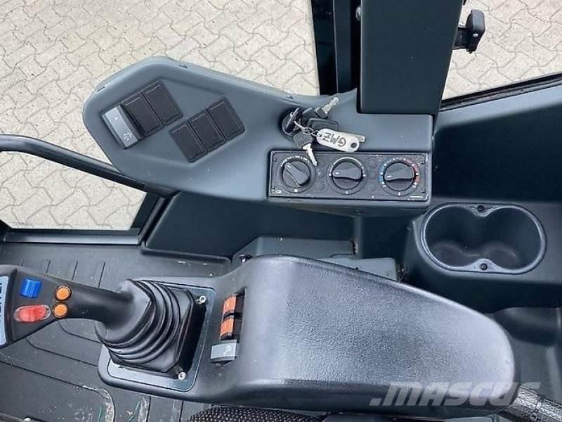 Schäffer 6680T Manipulador telescópico