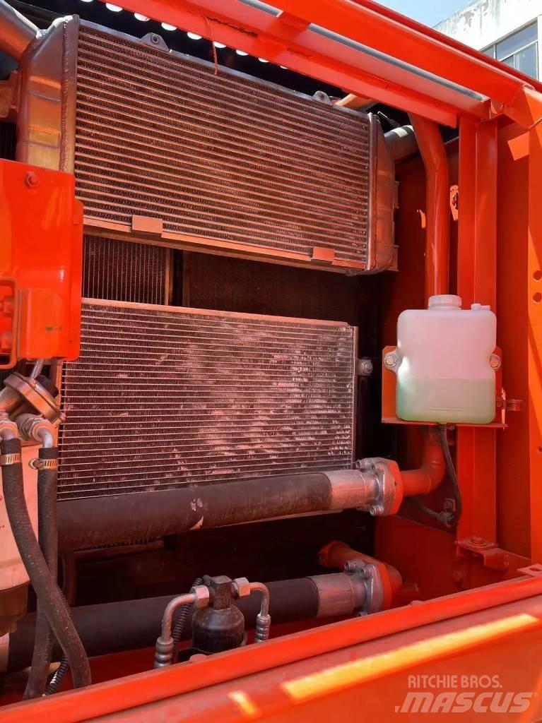 Doosan DX225LC Escavadeiras de esteiras