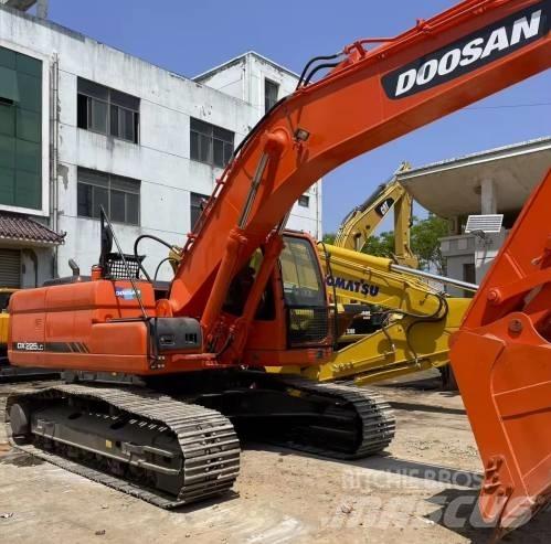 Doosan DX225LC Escavadeiras de esteiras