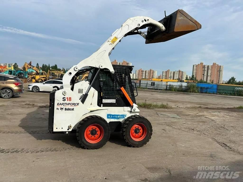 Bobcat S18 Minicarregadeiras