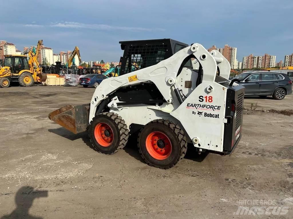 Bobcat S18 Minicarregadeiras