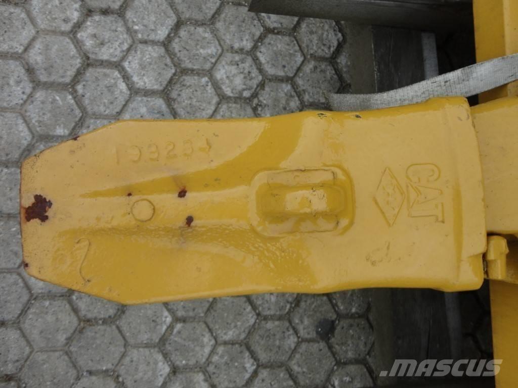 CAT 374 CAT bucket Baldes
