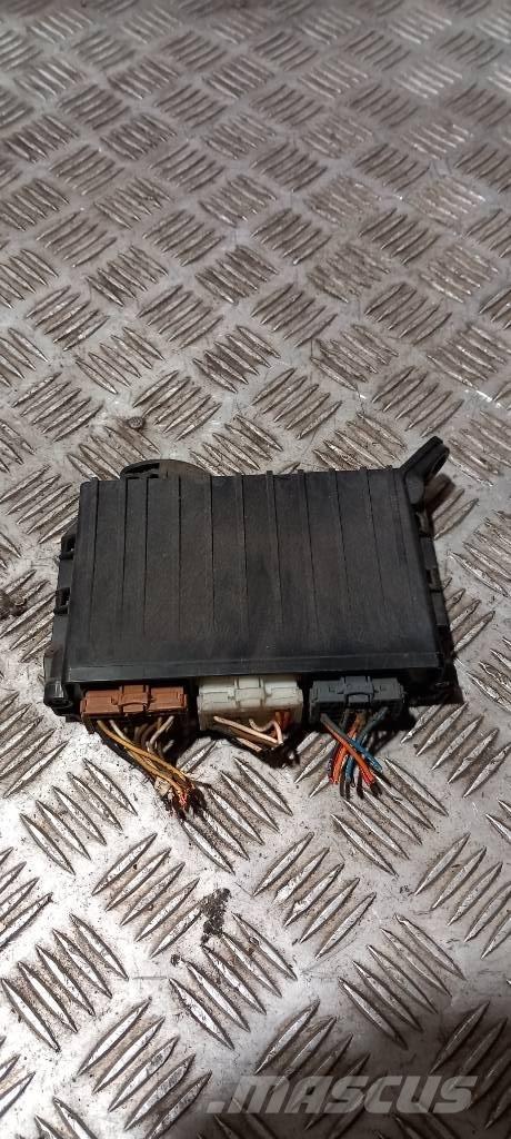 Scania R 440   1847369 Electrónica