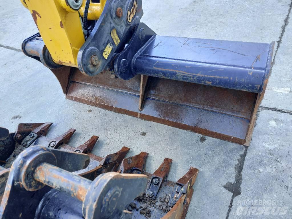 Komatsu PC26MR-5 Miniescavadeiras