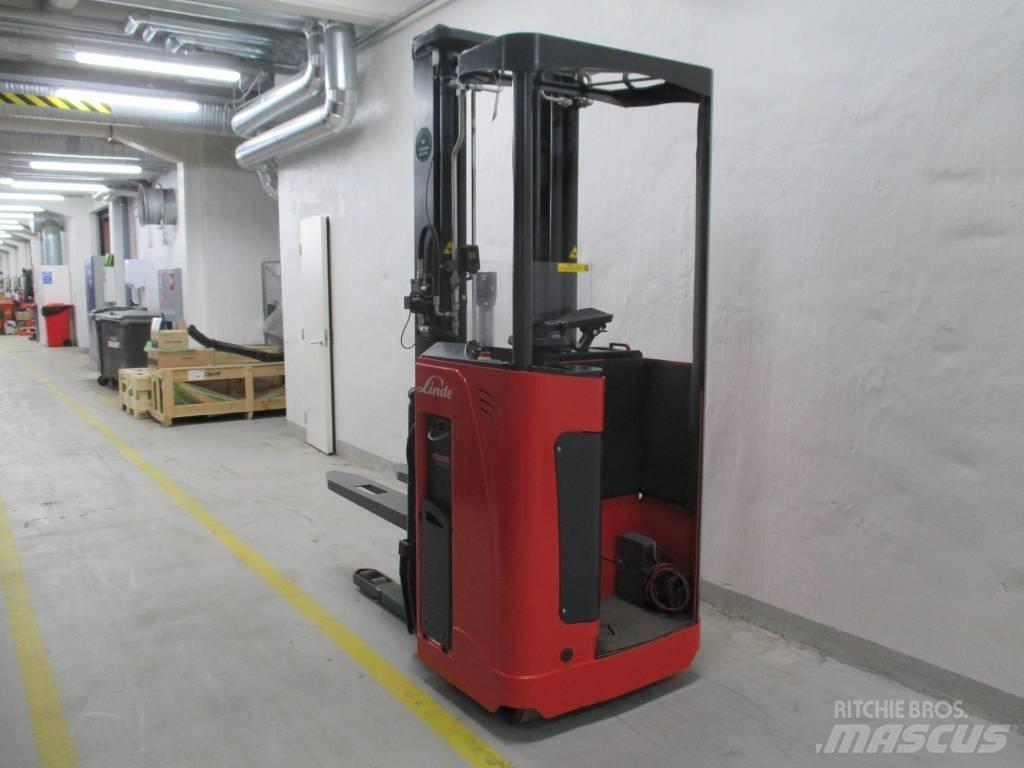 Linde L1600 ttfys Self propelled stackers