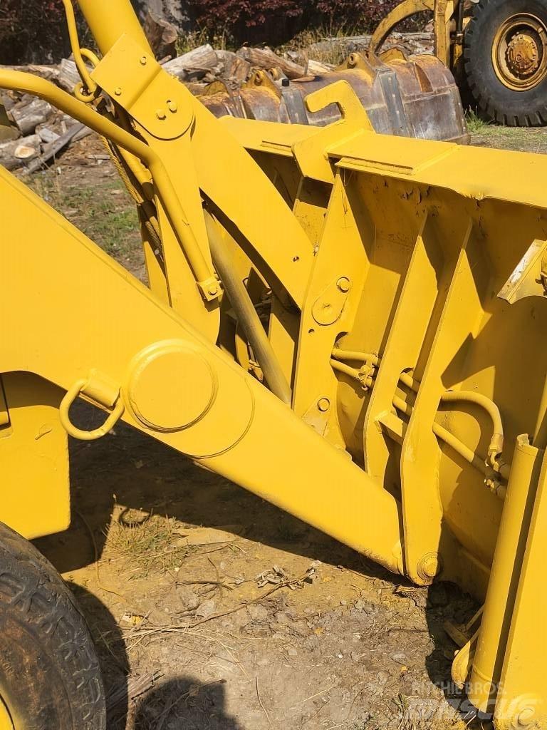 CAT 426B Retroescavadeiras