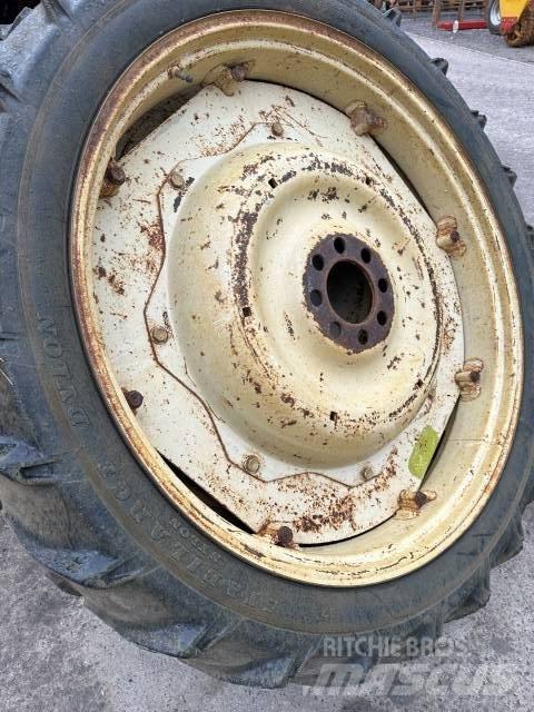 Dunlop 9.5R44 Pneus Agrícolas