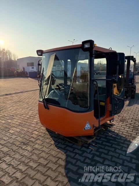 Doosan DL 420-3 CAB Cabina