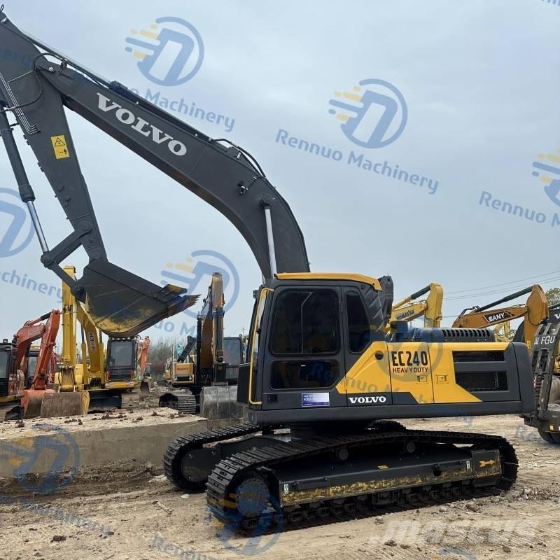 Volvo EC 240 D Escavadeiras de esteiras