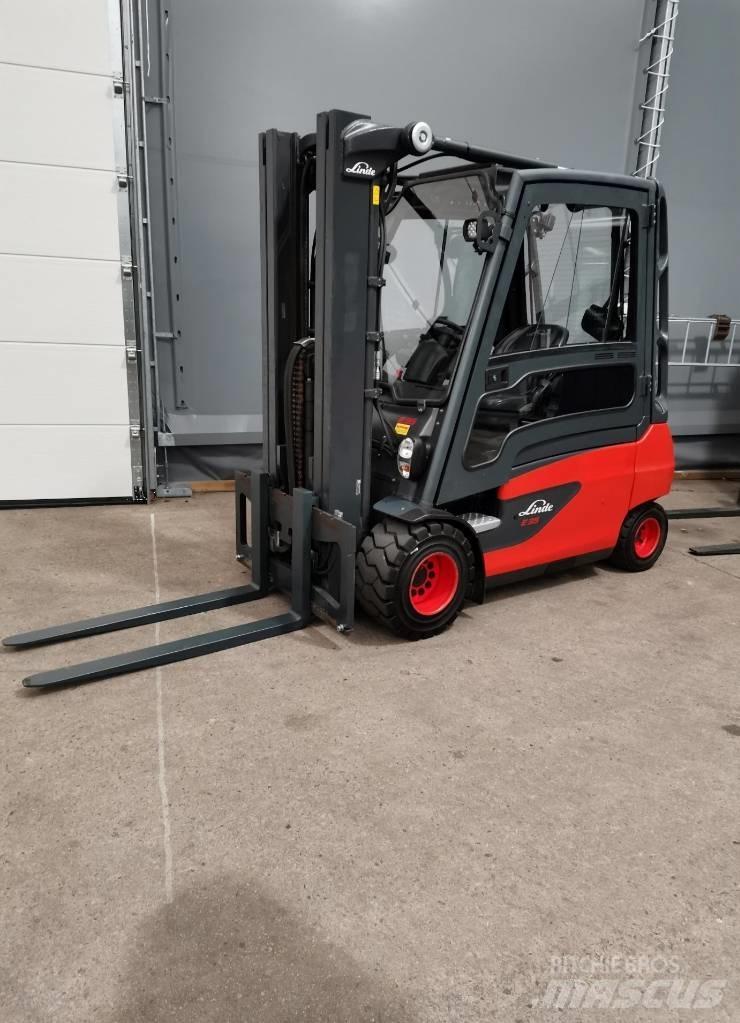 Linde E35L-01 Empilhadores eléctricos