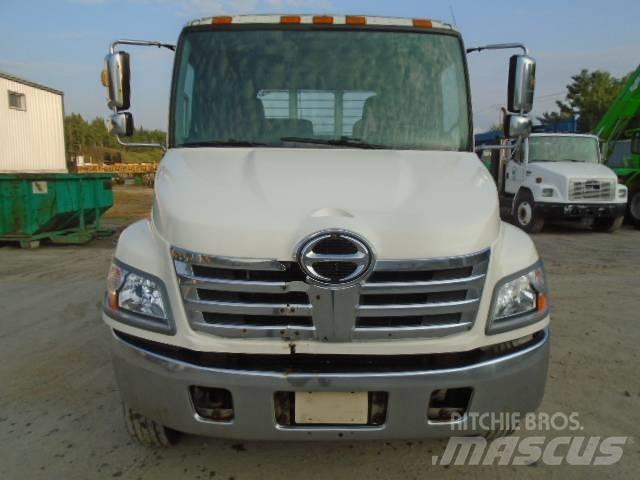 Hino 185 Camiões estrado/caixa aberta