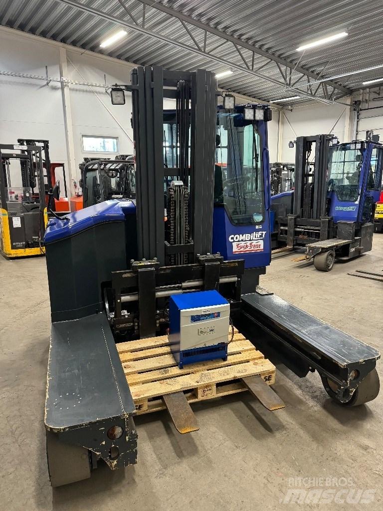 Combilift C4500ET Empilhadores de 4 vias