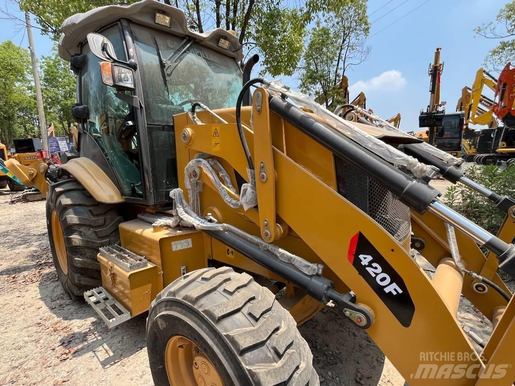 CAT CAT420F Carregadeiras de rodas