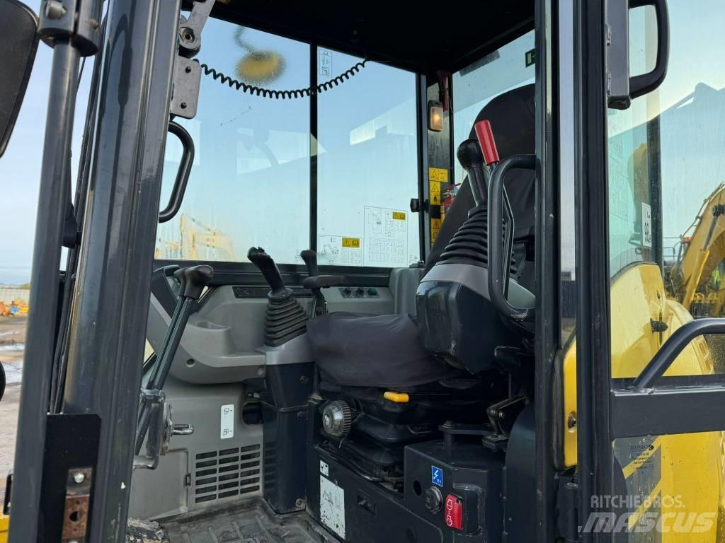 Komatsu PC80MR-5 Miniescavadeiras