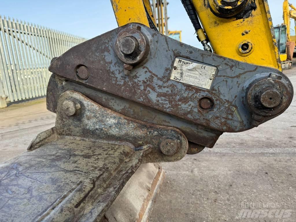 Komatsu PC80MR-5 Miniescavadeiras