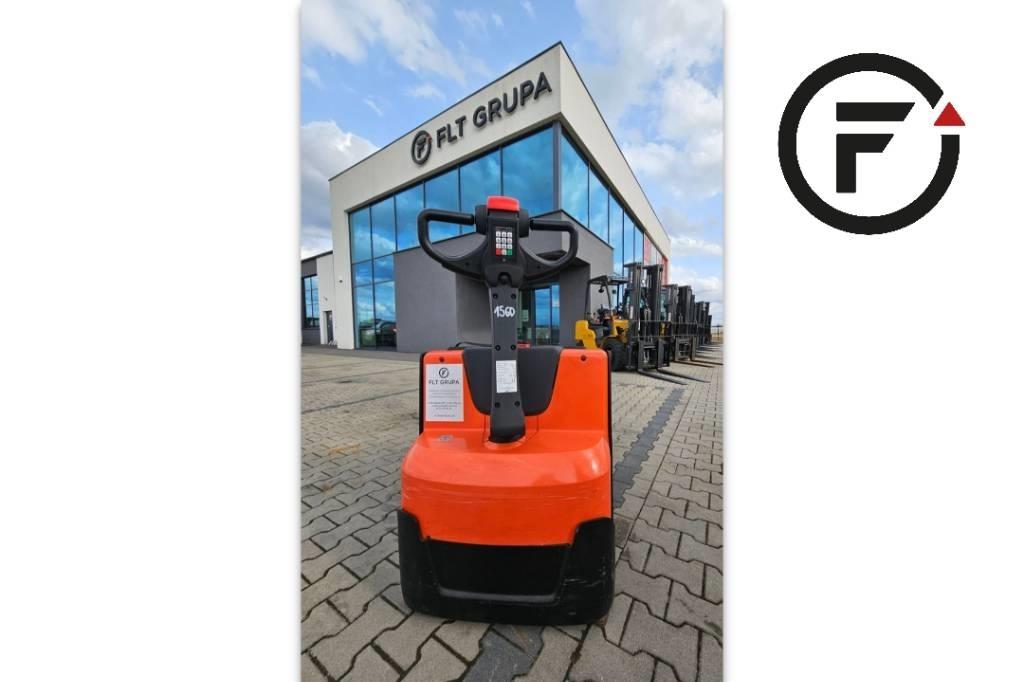 BT LWE200 Empilhador para operador externo