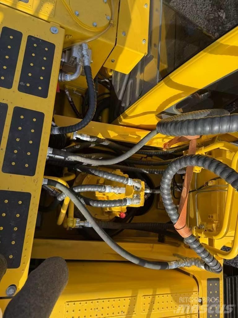 Komatsu 350LC-8 Escavadeiras de esteiras