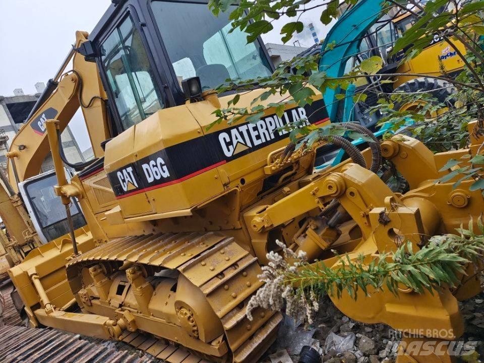 CAT D6G Dozers - Tratores rastos