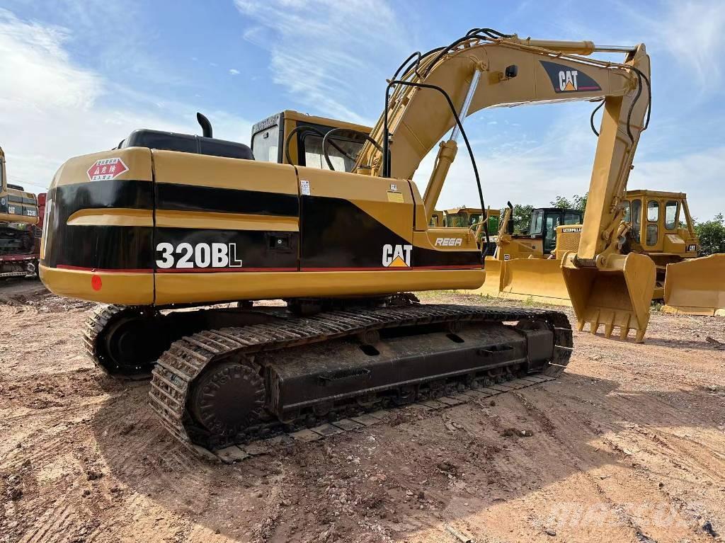 CAT 320B Escavadeiras de esteiras