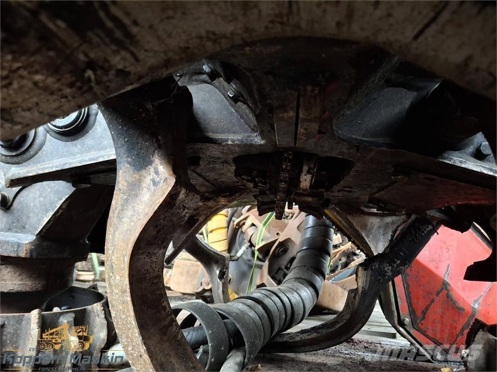 Komatsu C124 Cabeças de ceifeiras