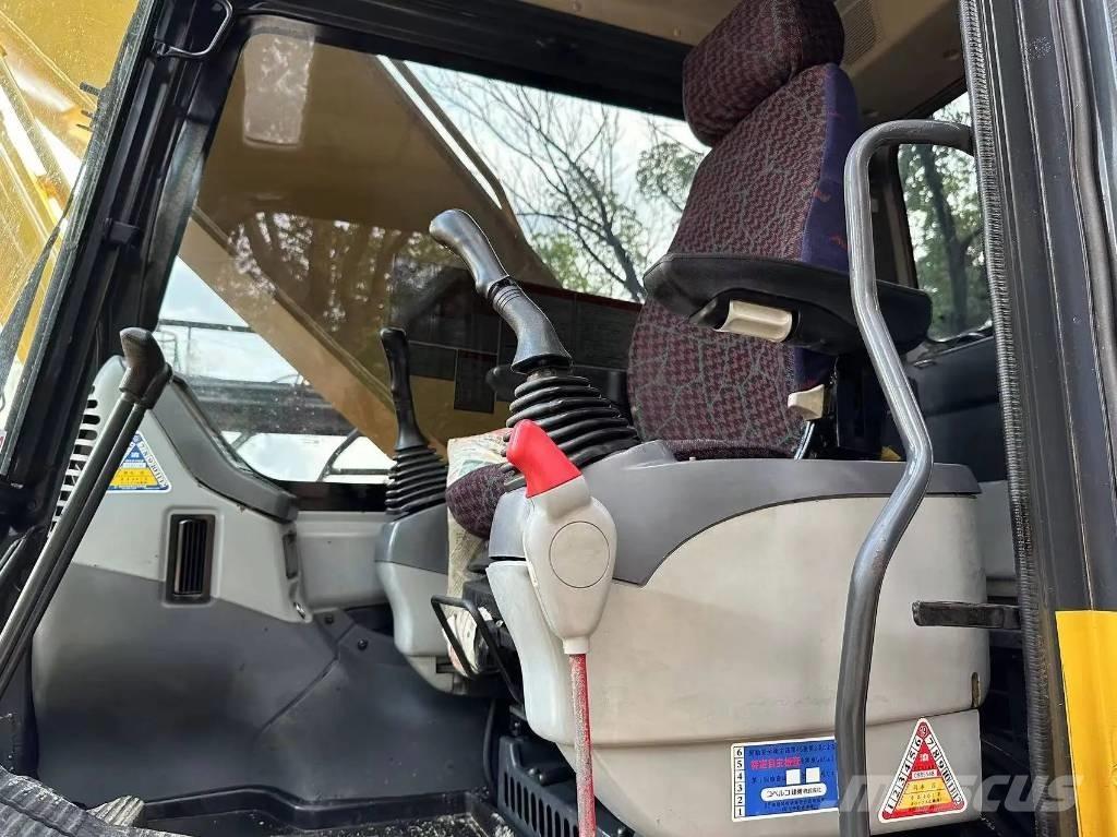 Komatsu PC 220-7 Escavadeiras de esteiras