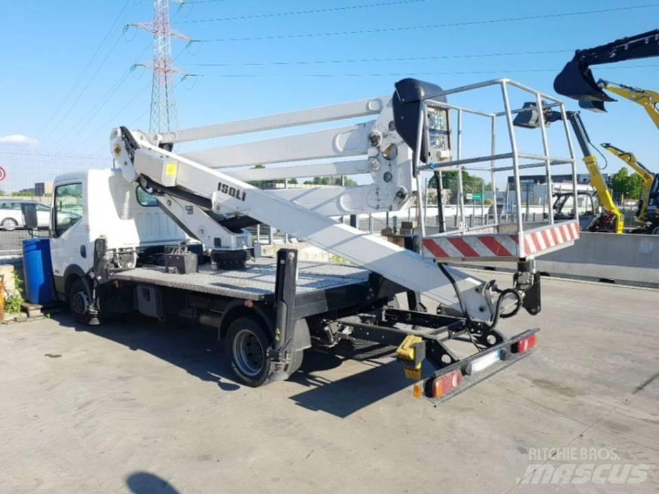 Isoli PNT 205 NH Plataformas aéreas montadas em camião