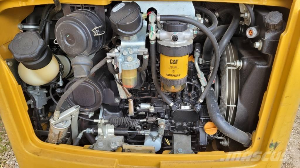 CAT 301.7 D Miniescavadeiras