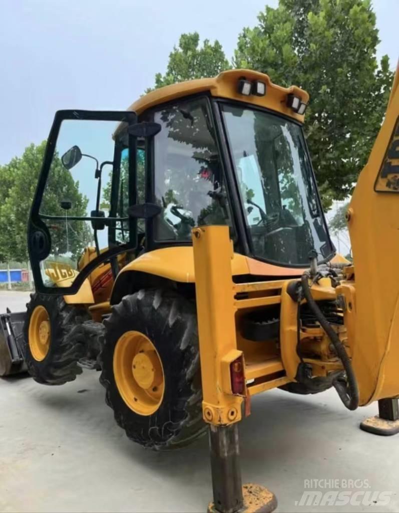 JCB 4 CX Retroescavadeiras