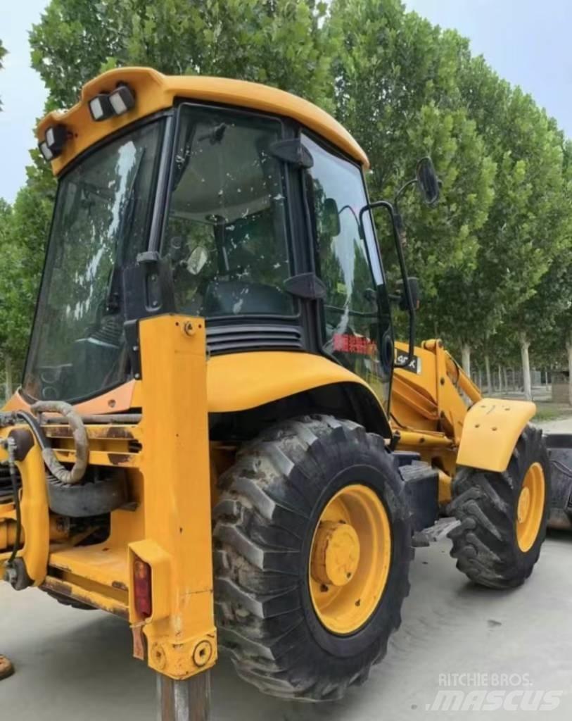 JCB 4 CX Retroescavadeiras
