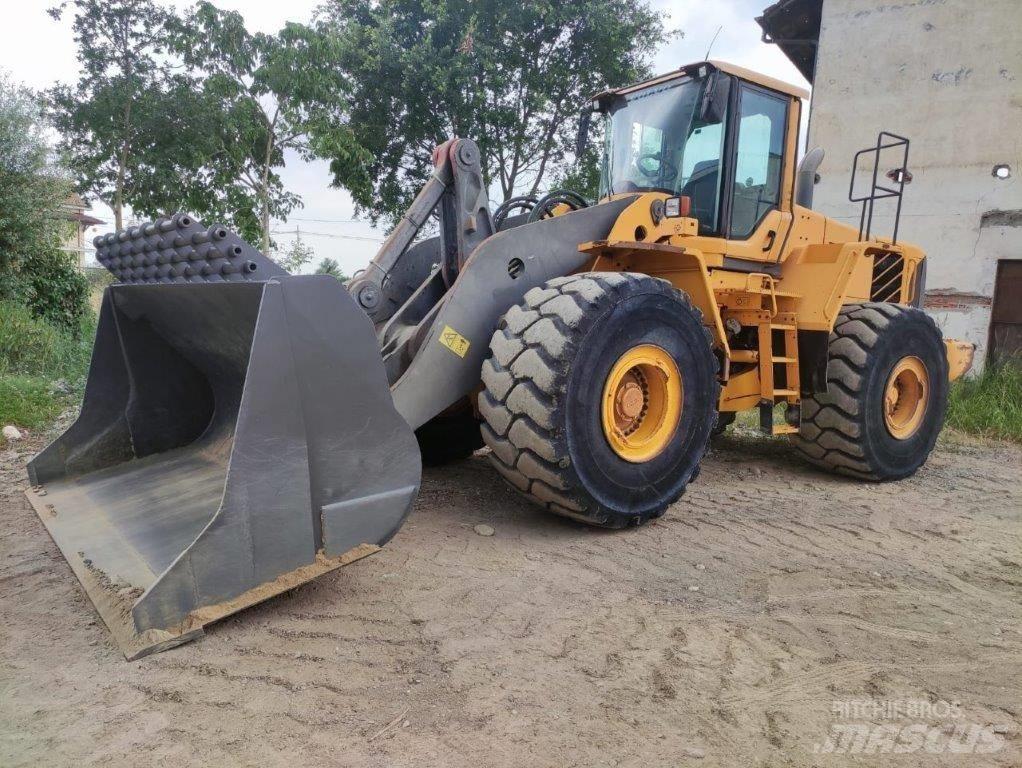 Volvo L 220 F Carregadeiras de rodas