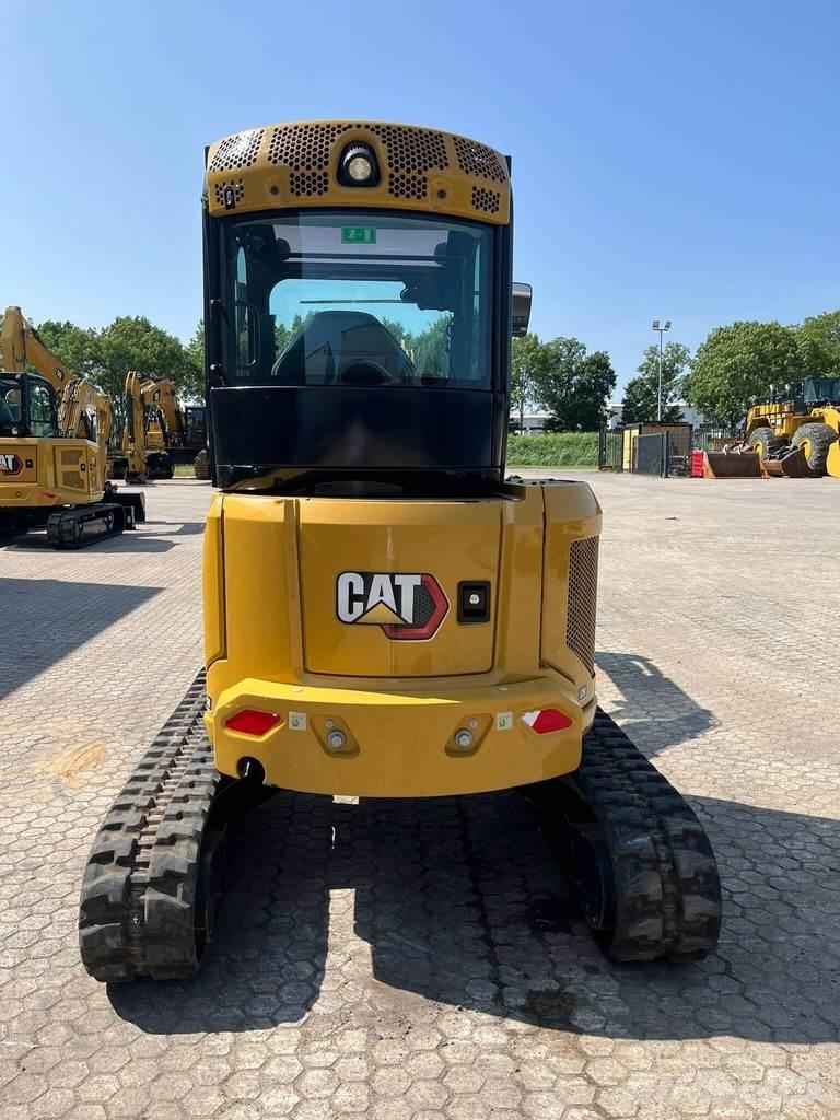 CAT 303.5 Miniescavadeiras