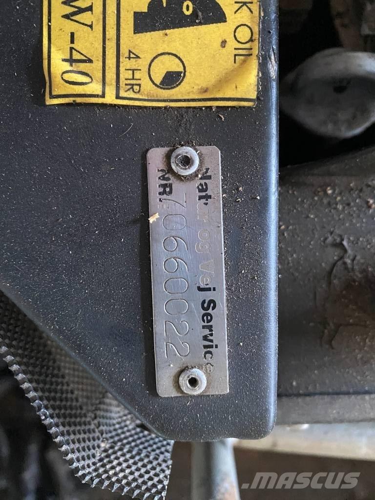 Timan RC 750 Corta-Relvas Robóticos