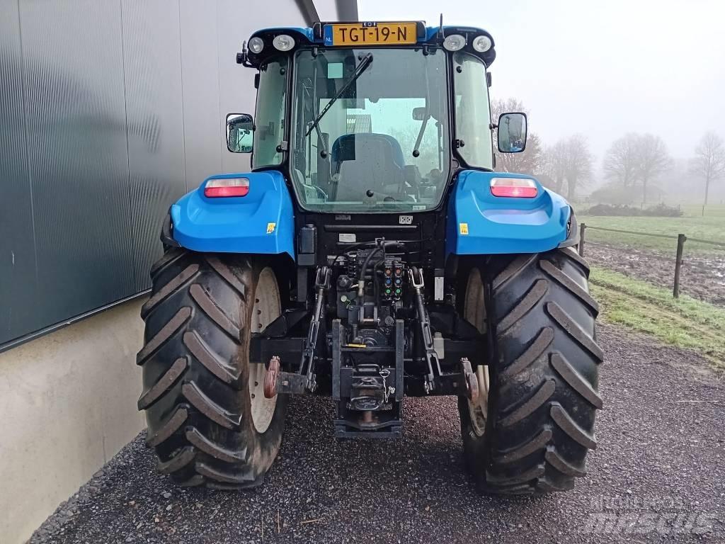 New Holland T 5.105 Tratores Agrícolas usados