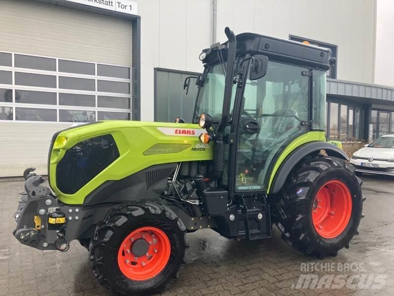 CLAAS NEXOS 240 S Tratores Agrícolas usados