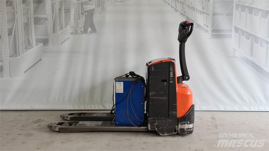 Toyota LWE 200 Porta palettes