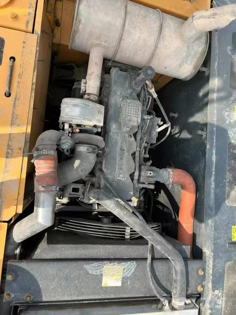 Hyundai 215VS Escavadeiras de esteiras