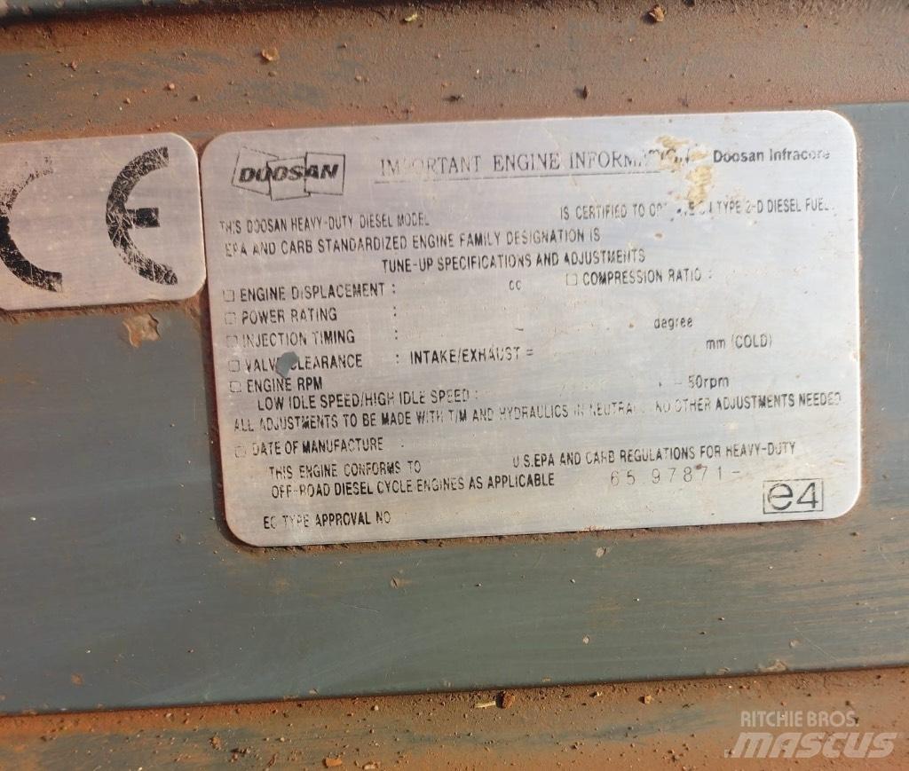 Doosan DX 300 LC-5 Escavadeiras de esteiras