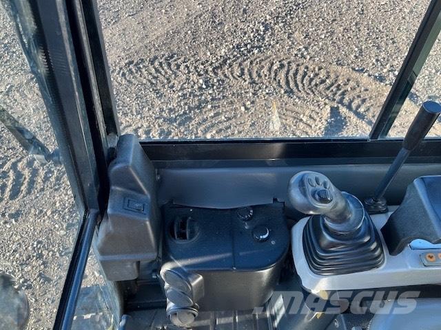 Komatsu PC16R HS Miniescavadeiras