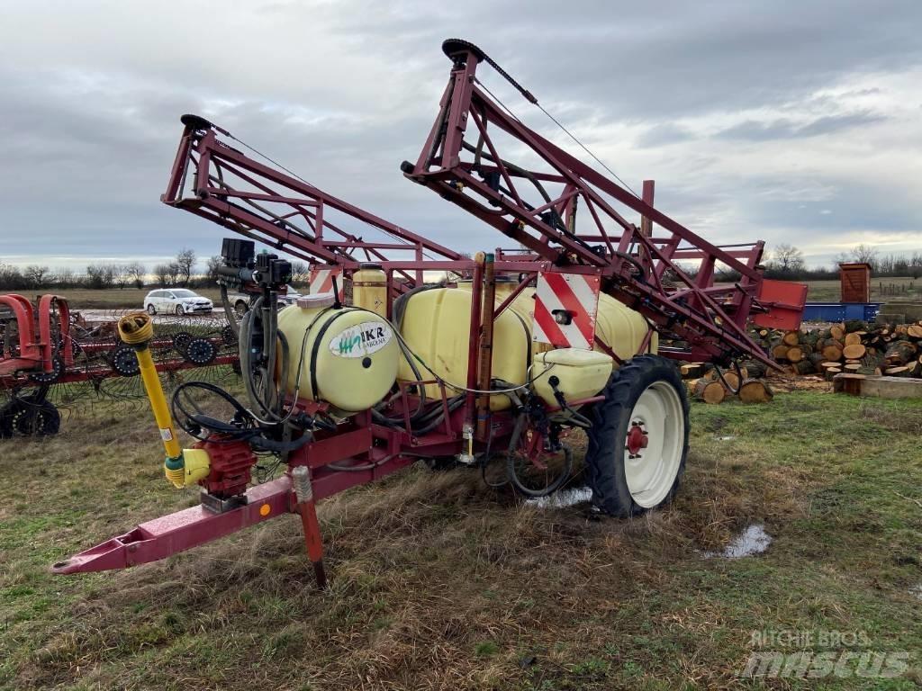 Hardi TR 2000 Pulverizadores rebocados