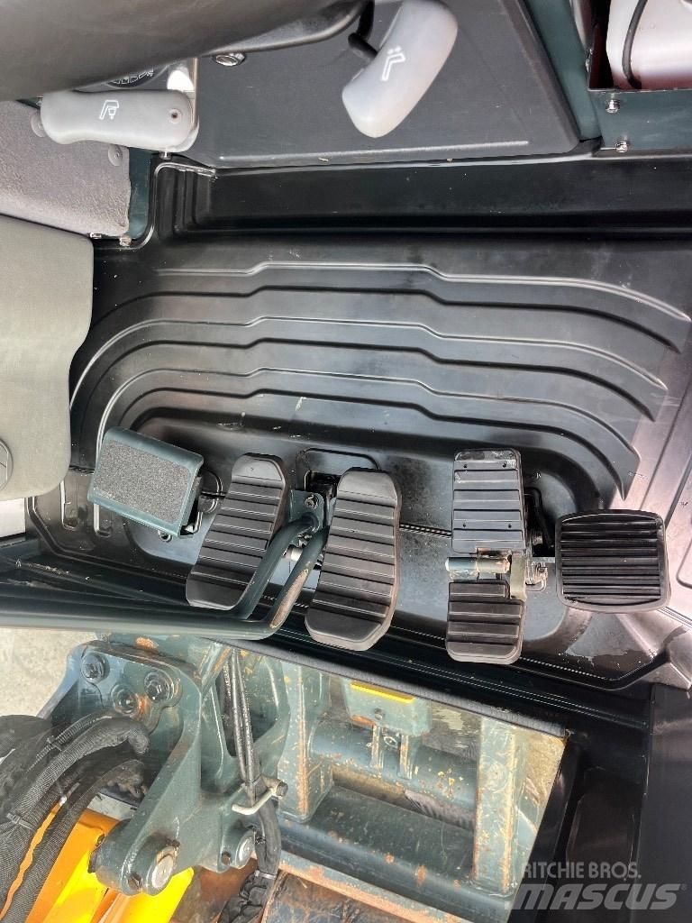Hyundai R25Z-9 AK Miniescavadeiras