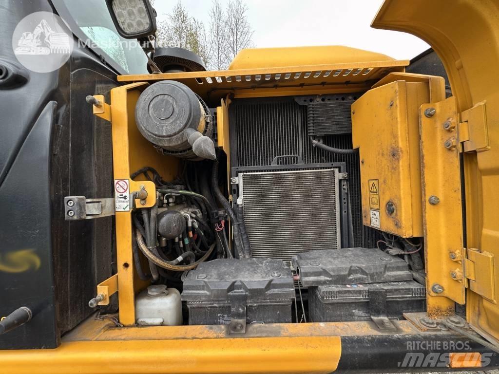 JCB JS 145 W Escavadoras de rodas