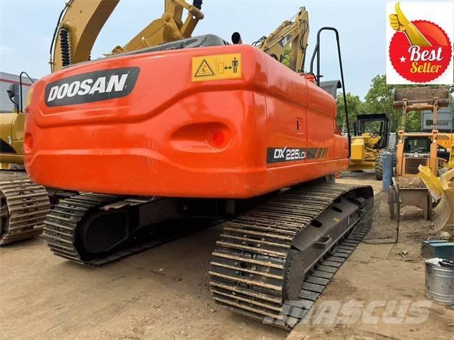 Doosan DX 225 LCA Escavadeiras de esteiras