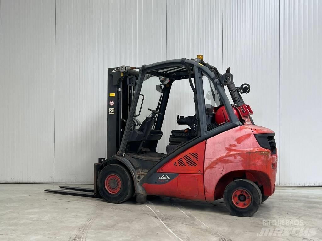 Linde H30T-02 Empilhadores a gás